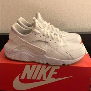 Nike Huarache for Men. Worn once